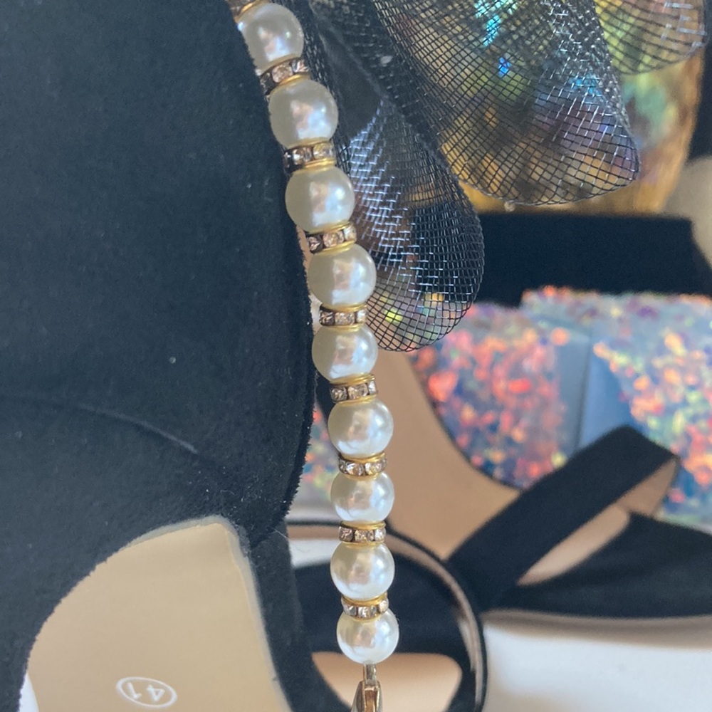 size 41 (size 9) black strap heels diamond and pearl ankle straps bows at back - Picture 6 of 15